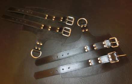 Leder-Hänge-Manschetten